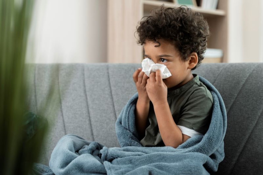Pediatra alerta para cuidados com doenças que atacam vias respiratórias de crianças